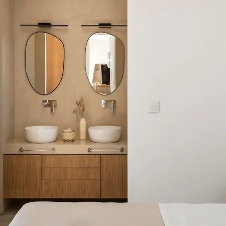Dyo Villas Aqualis & Noemia Villa Isterni (Paros)