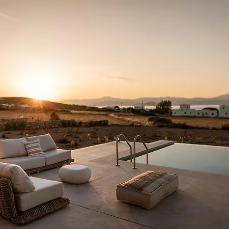 Dyo Villas Aqualis & Noemia * Isterni (Paros)