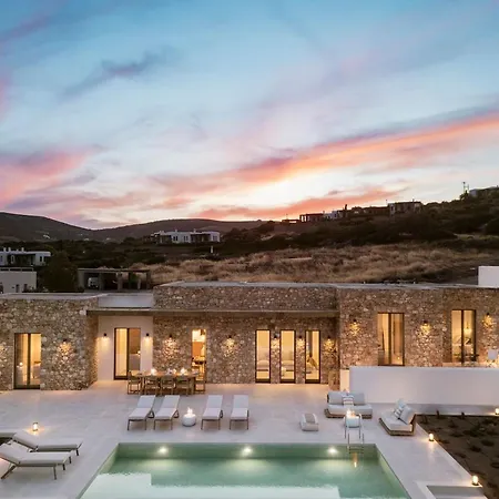 Dyo Villas Aqualis & Noemia Villa Isterni (Paros)